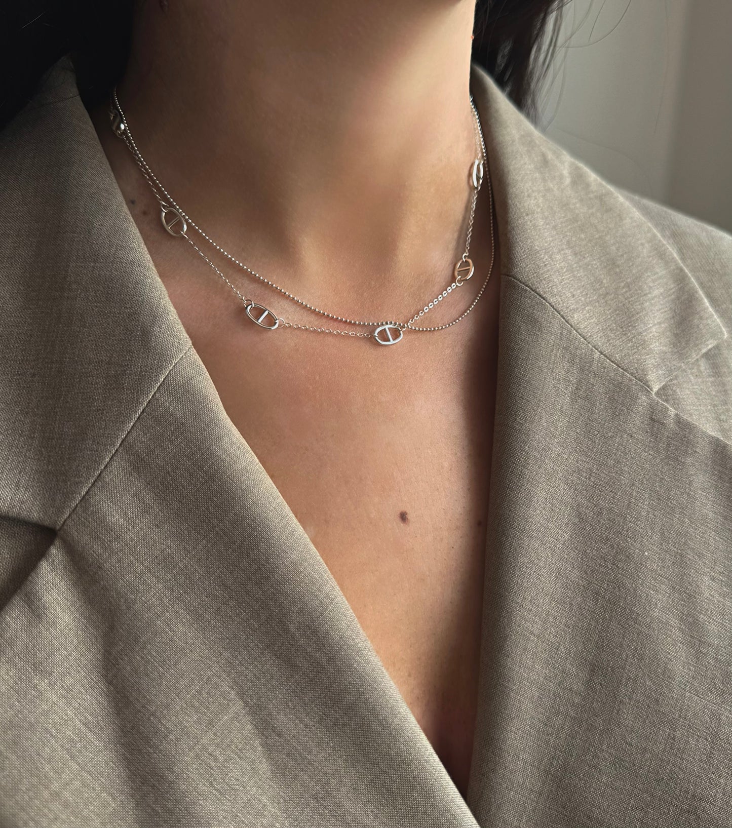 Collier Molly